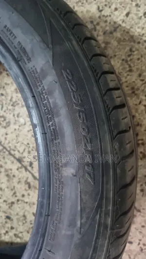 225/50r17 Roadstone Foreign Used Tyres