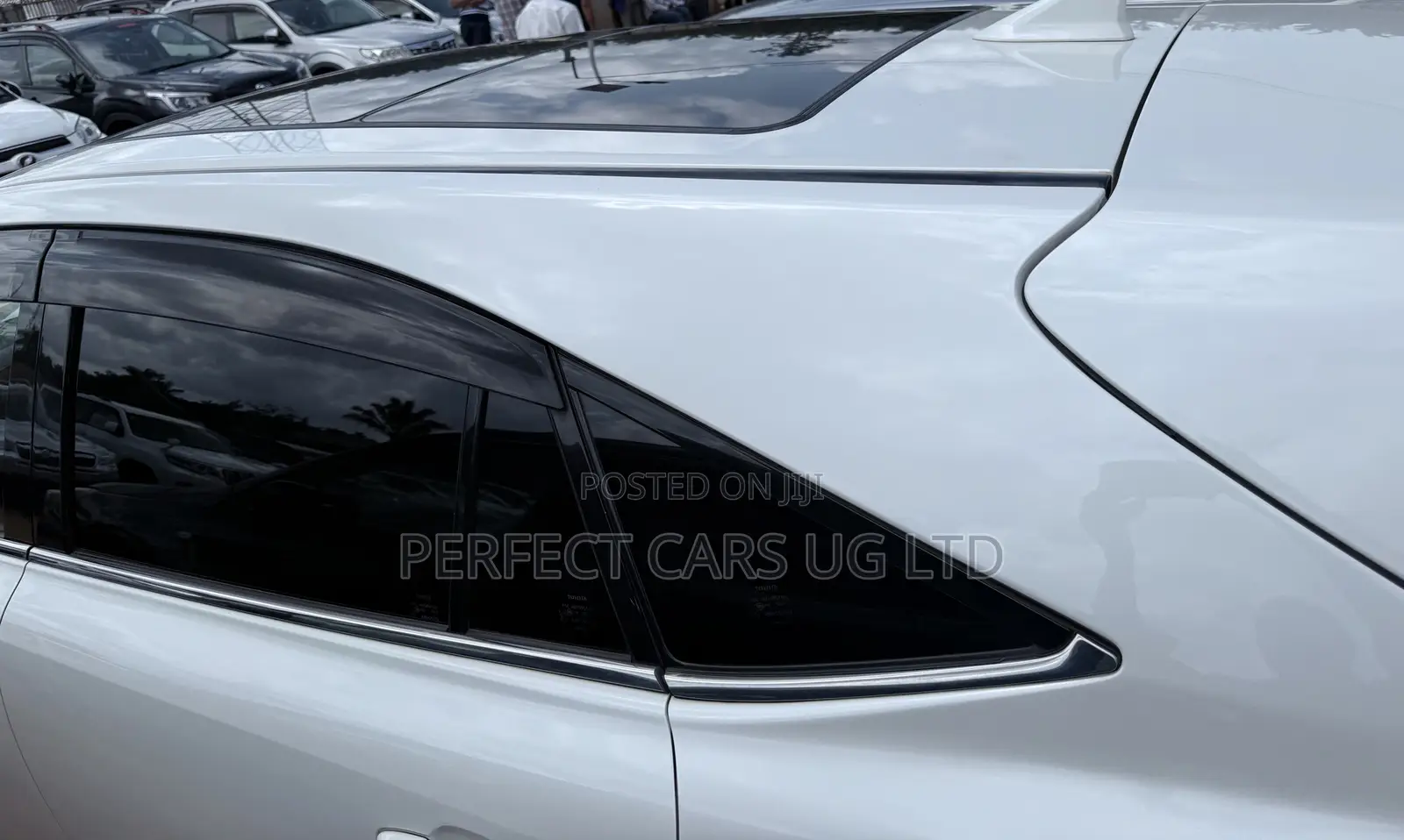 Toyota Harrier 2.0 Turbo 2017 Off white