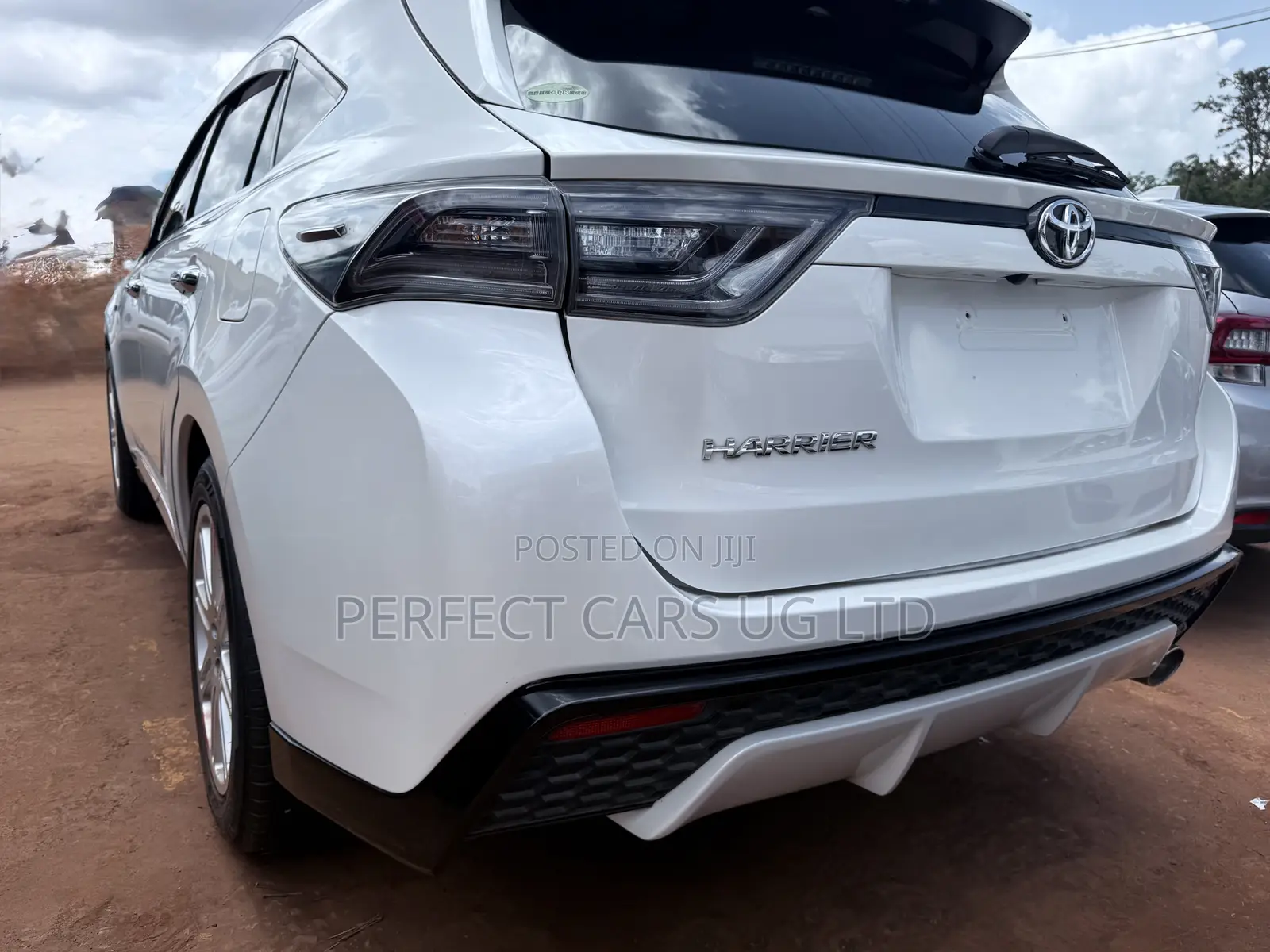 Toyota Harrier 2.0 Turbo 2017 Off white