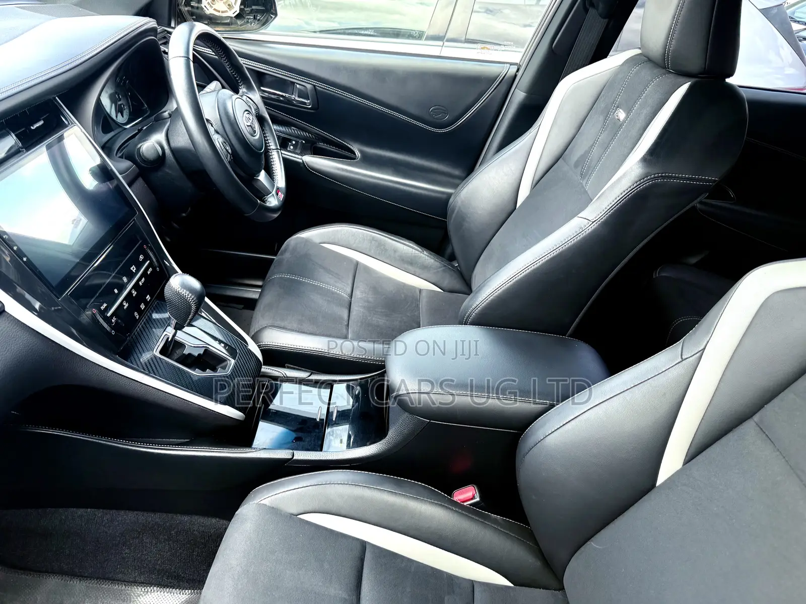 Toyota Harrier 2.0 Turbo 2017 Off white