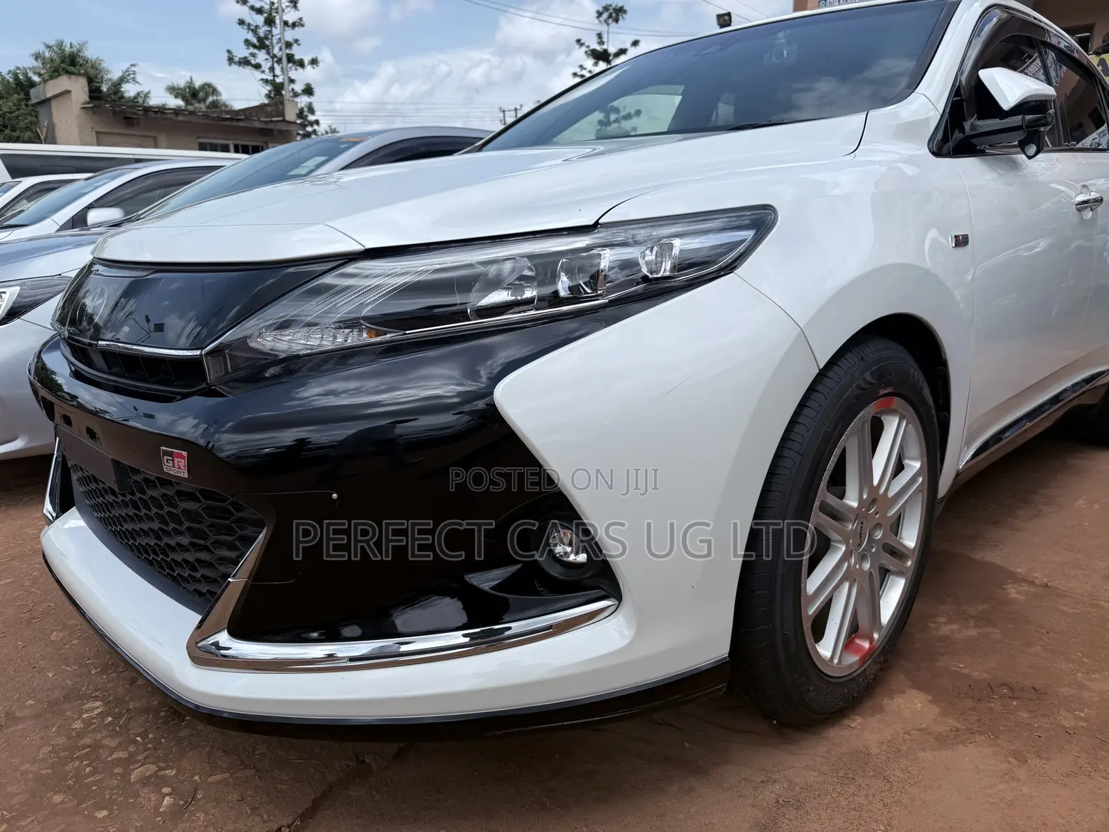 Toyota Harrier 2.0 Turbo 2017 Off white