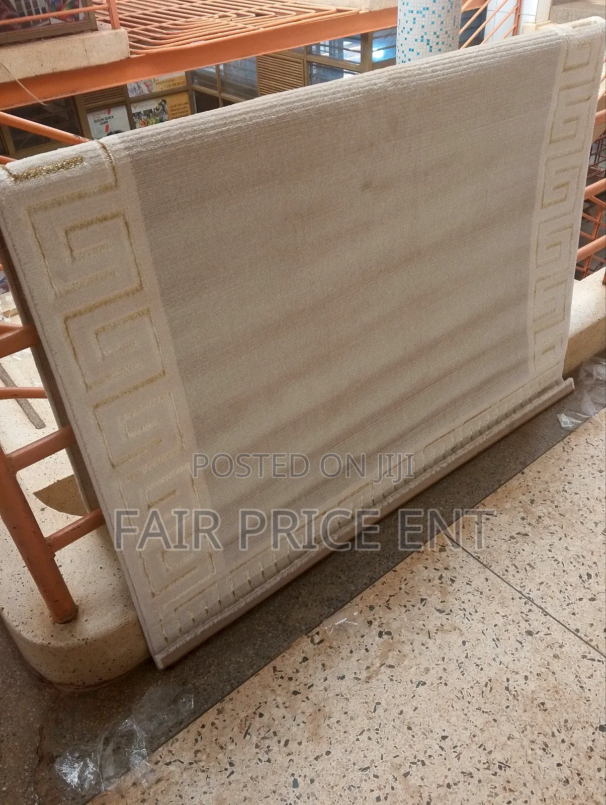Original Ruger Centre Carpet.1.5mx2metres.( Cream)