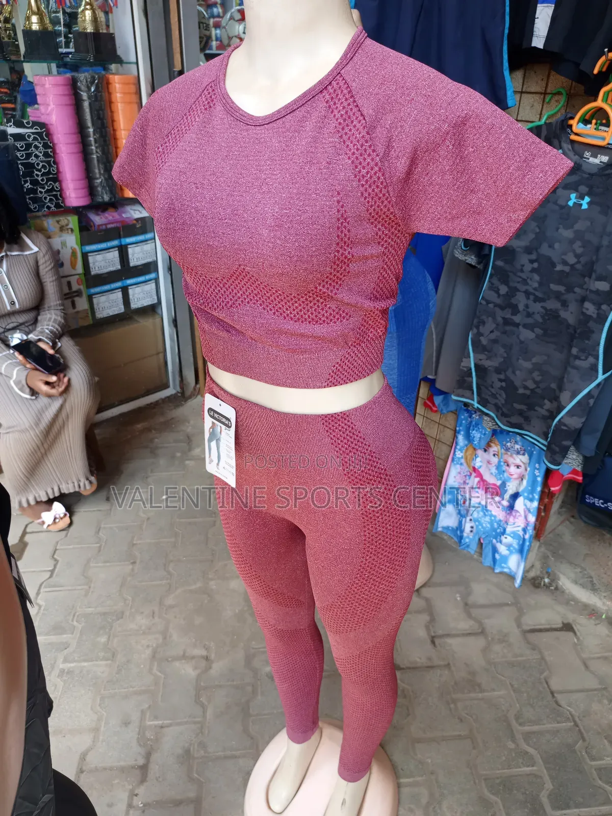 Clothes Gym Wears for Ladies Original All Colors and Sizes