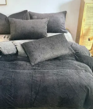 4pc Coral Duvet Dark Gray