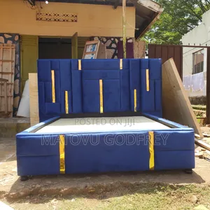 Gold Design 5x6 Bed Quick Sale