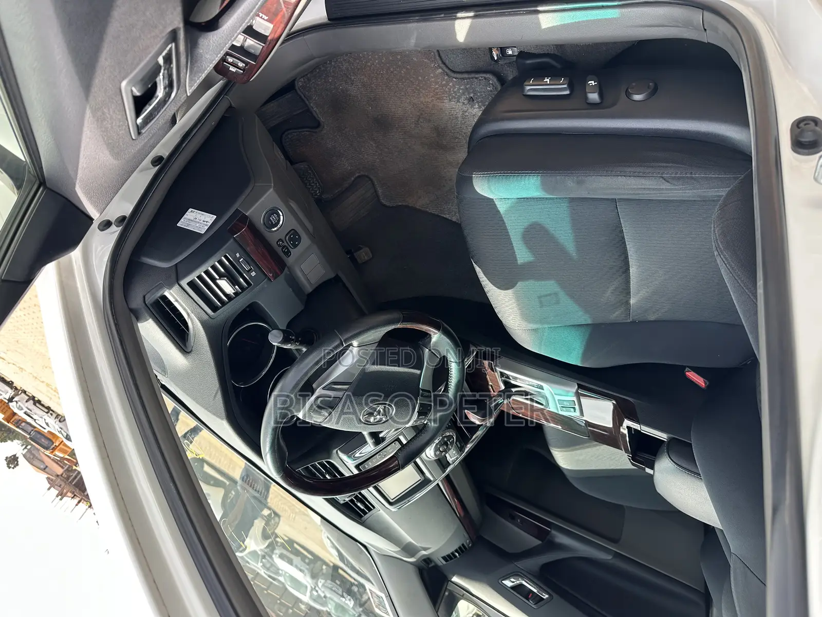 Toyota Mark X 2.5 AWD 2011 White