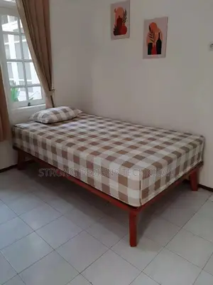 4* 6 Ft Wooden Bed. (34 Cm Height).