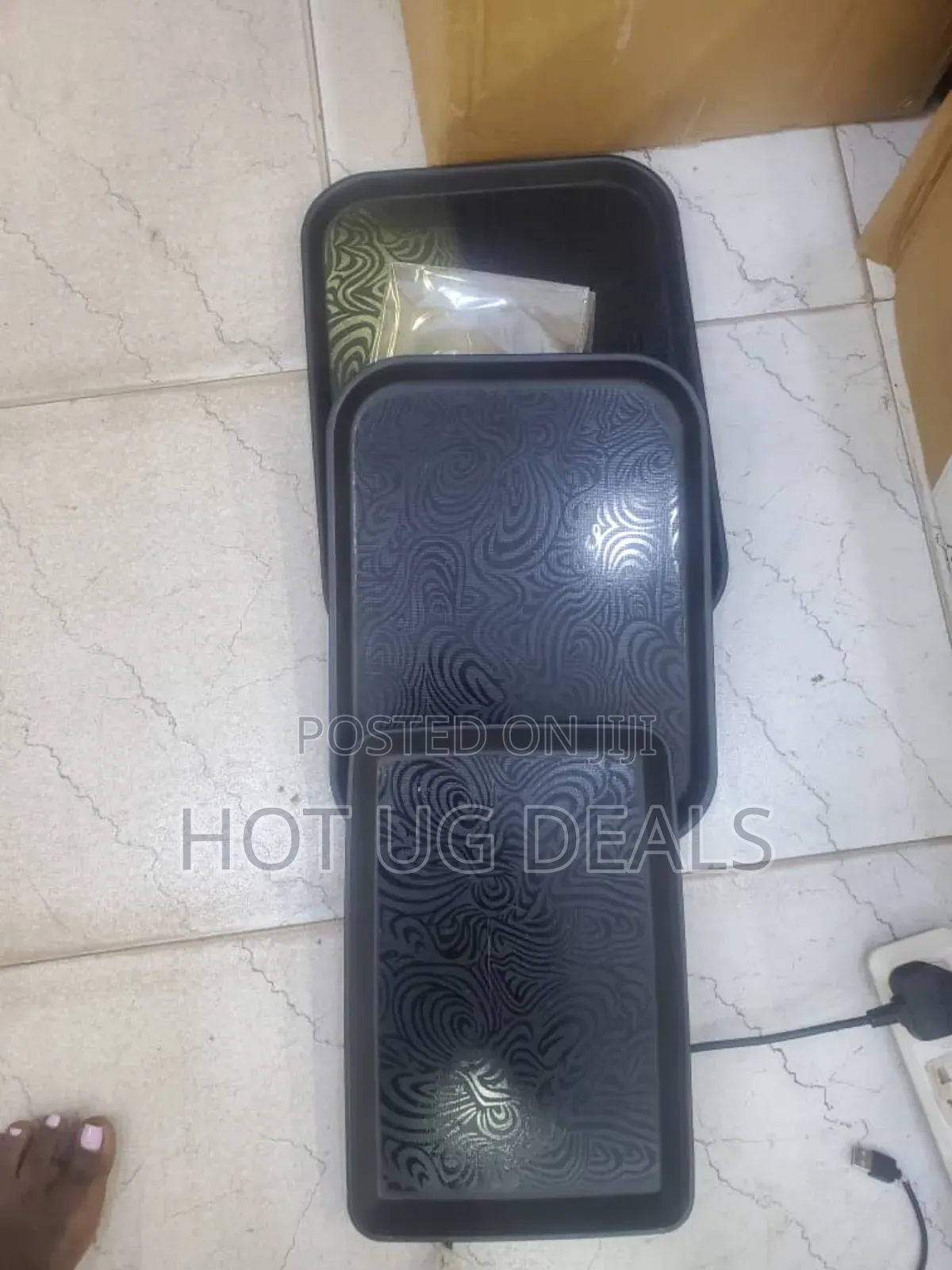 3 Piece Non Slide Rubber Serving Trays-black