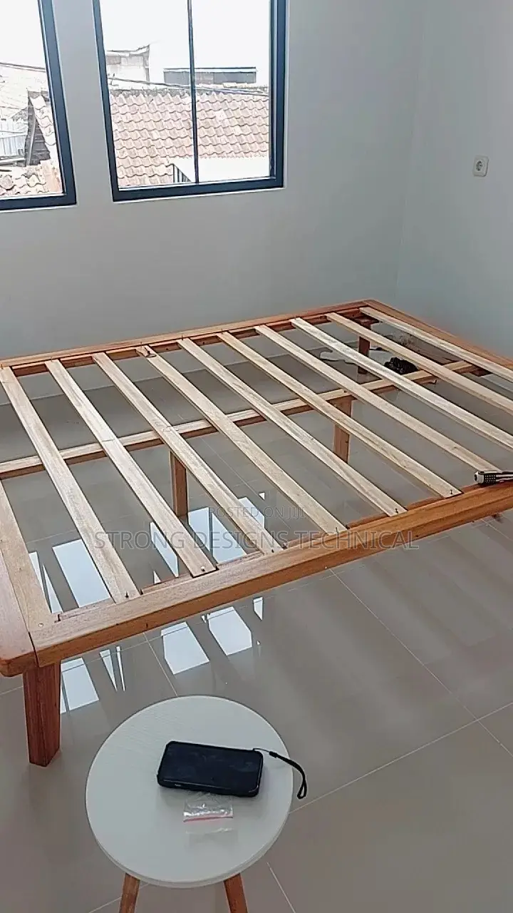 5 X 6ft ( 35cm Height ) Queen Sized Bed.