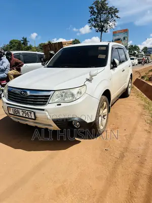Photo - Subaru Forester 2.0D X 2010 White