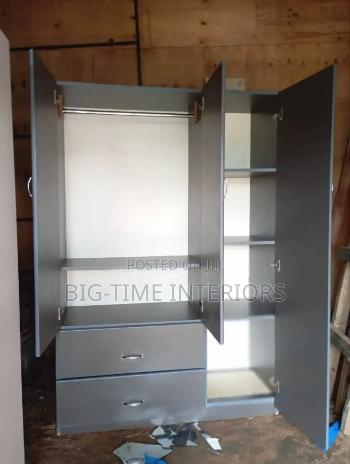 Triple Door Gray Wardrobe 4*6feet