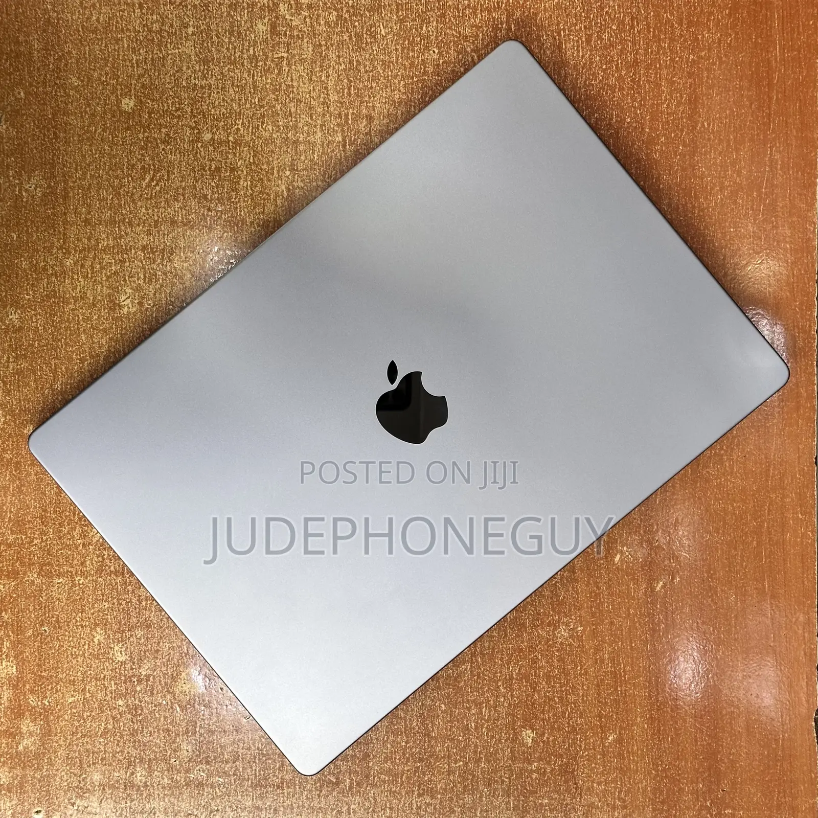 Laptop Apple MacBook Pro 2021 M1 16GB Apple M1 Pro SSD 512GB