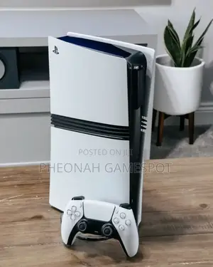 Playstation 5 Pro. Comes With 3 Games and 1 Controller