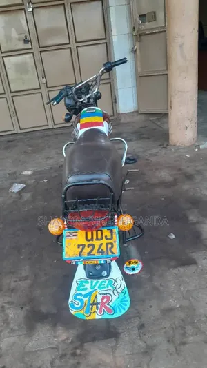 Bajaj Boxer 2016 Red