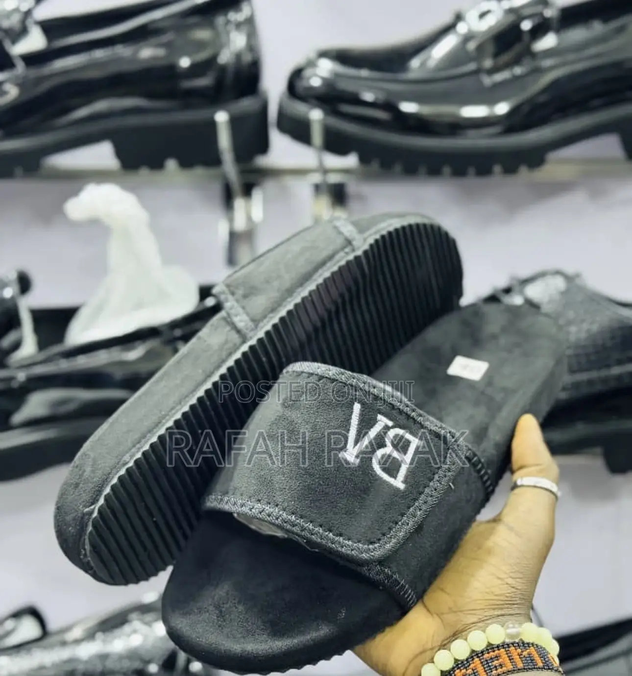 Classic Black Suede Bottega Veneta Flip Flop Push in Sandals