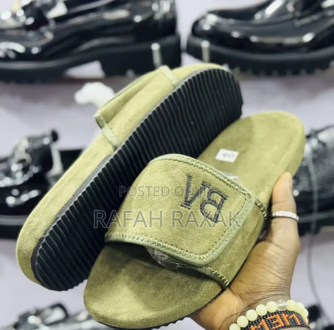 Original Green Bottega Veneta Flip Flop Push in Sandals