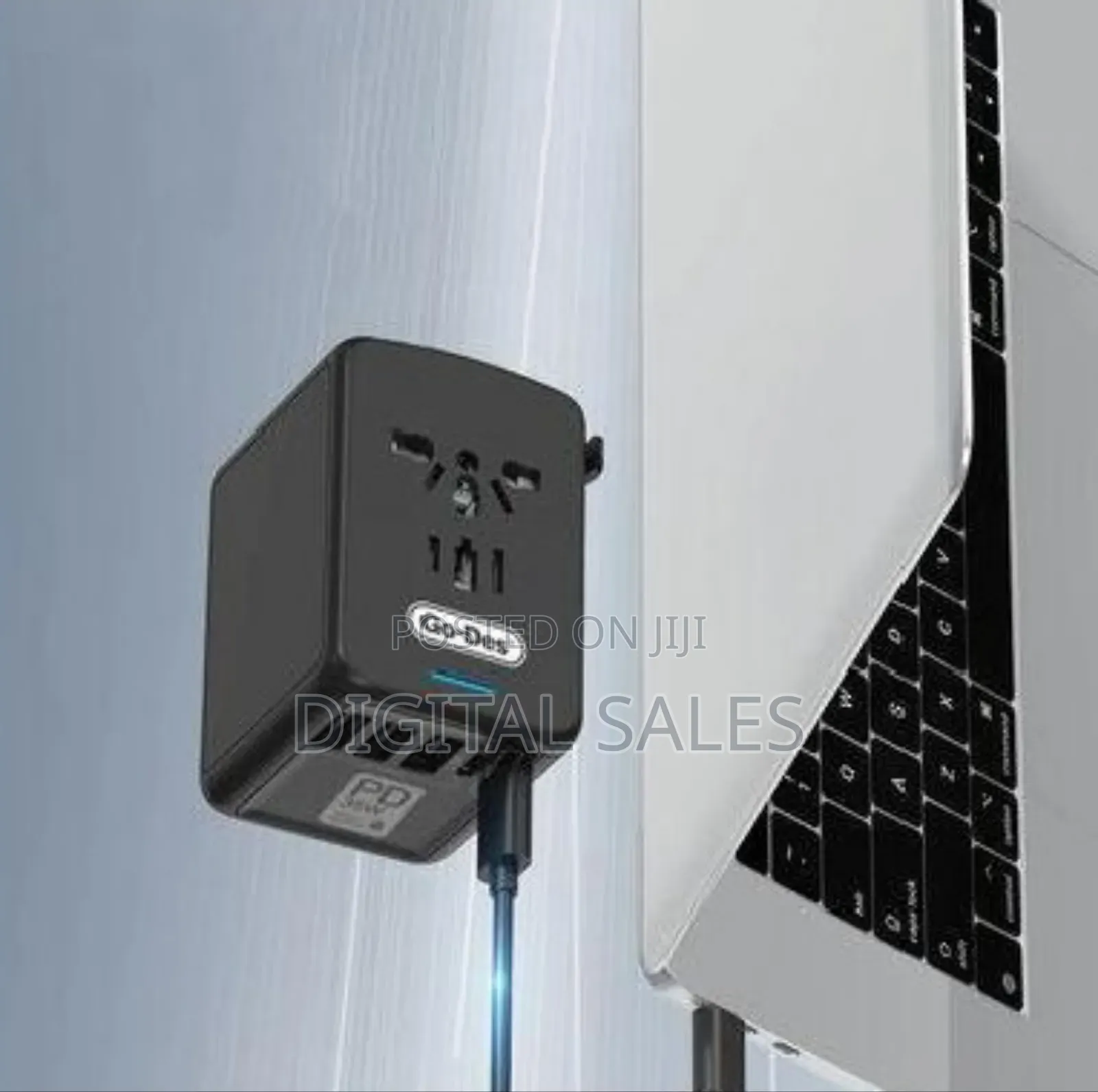 Go-Des 35 W Travel Adapter