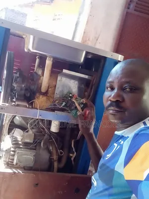 Ice Cream Machine Technician Available