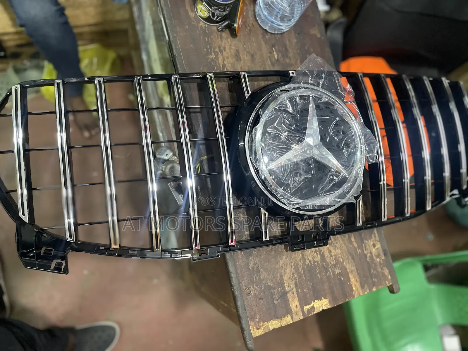 Grill for Mercedes Gl