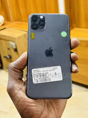 Photo - Apple iPhone 11 Pro Max 256 GB Black