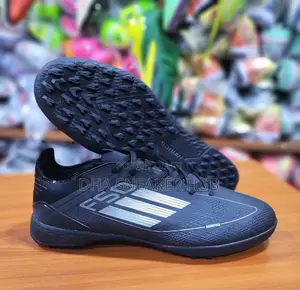 Fair Play Soccer Boots/Football Boots Adidas in Black Plain