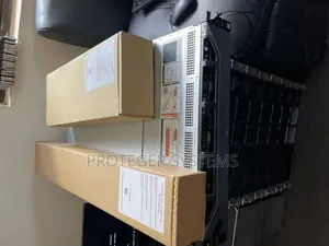 Server Dell PowerEdge R730 32GB Intel Xeon HDD+SSD 3T
