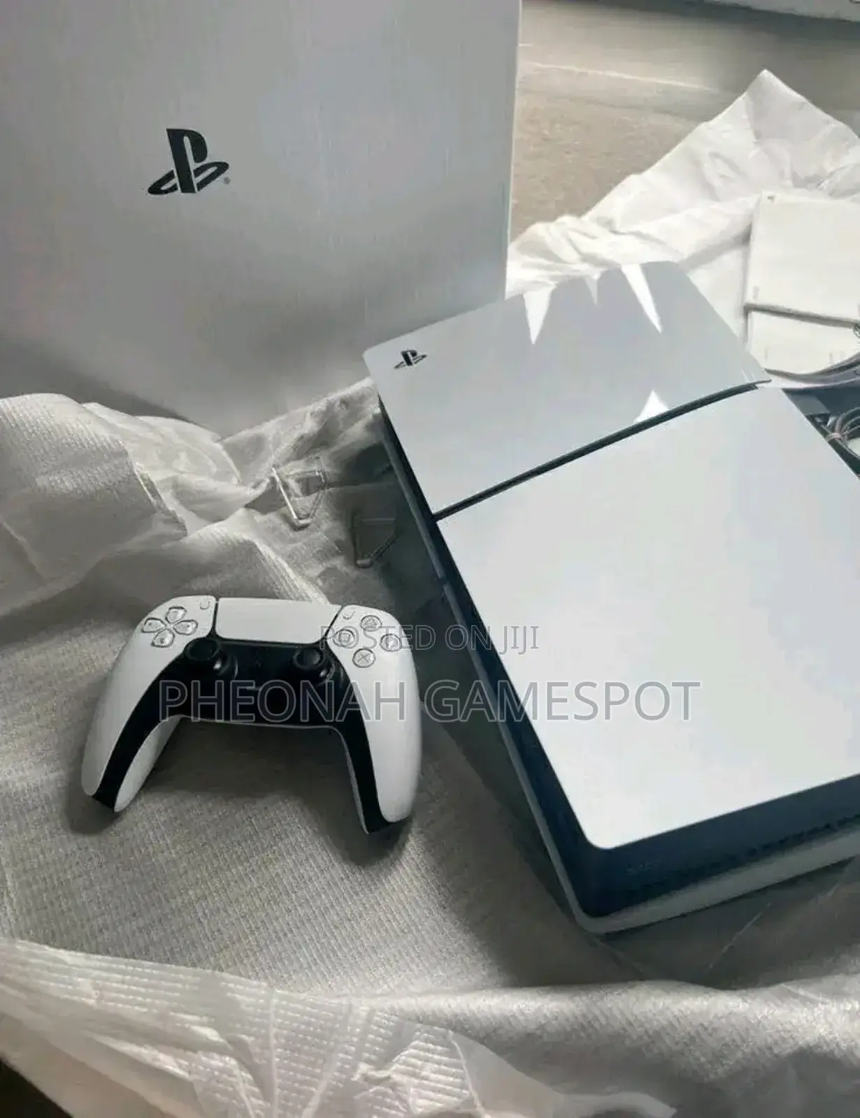 Ps5 Standard Playstation 5 Standard. 3 Games, 1 Controller