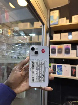 Photo - Apple iPhone 13 128 GB White