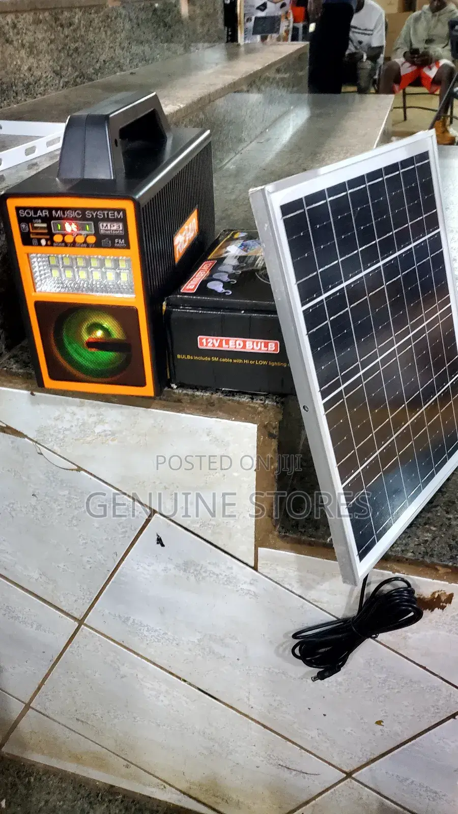 Solar Power Kit With 4 Bulbs, Battery, Fm Radio and Panel.