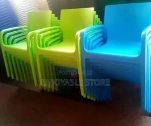 Photo - All Size Plastic Chairs Restaurant