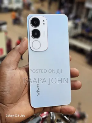 Photo - Vivo Y19 128 GB Silver