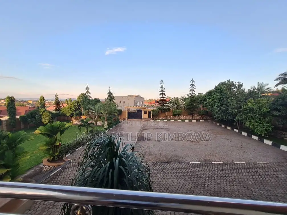 Furnished Mini Flat in Mukono TC for sale