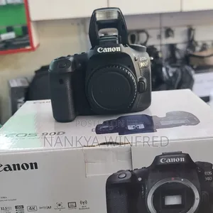 90d Body Canon Camera
