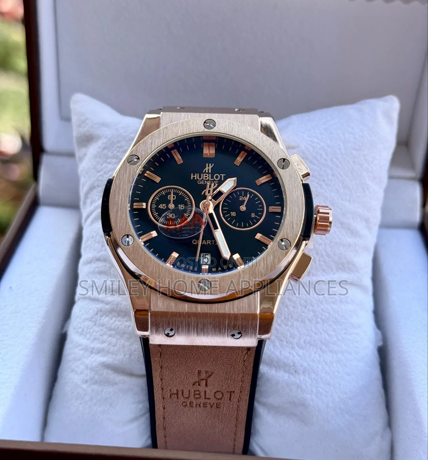 Hublot Geneve Men's Authentic Time Piece at Give Away Price