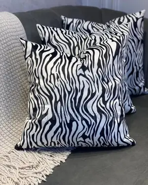 Posh Fibre Throw Cushions