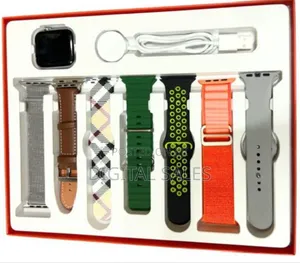 Hl7 Max Smartwatch/ With 7 Straps/ Series 7 Smartwatch