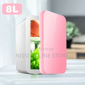 Photo - Portable 8l Mini Car Refrigerator