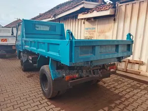 Mitsubishi Tipper 1989 Blue