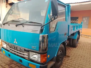 Photo - Mitsubishi Tipper 1989 Blue