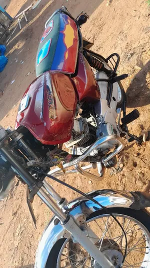 Bajaj Boxer 2022 Red