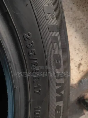 235/65r17 Original Practical Max Foreign Used
