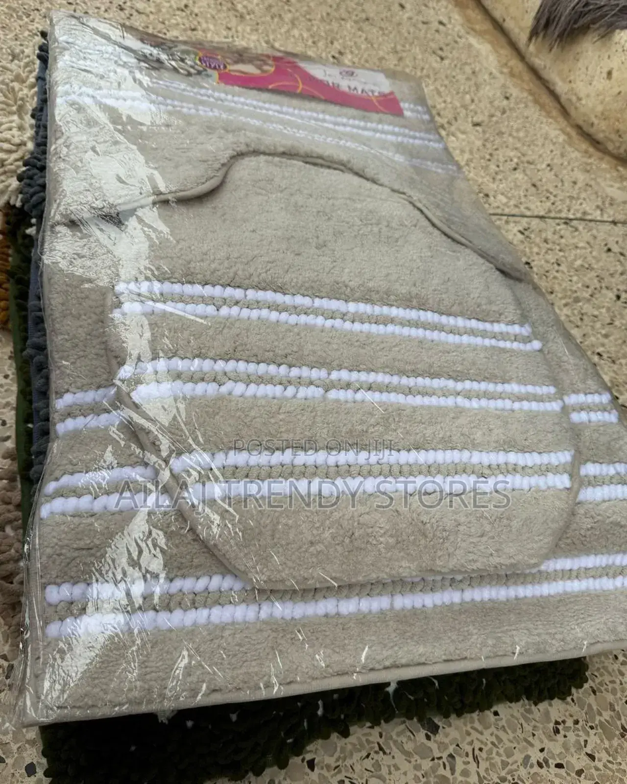 Woolen Bathroom Set