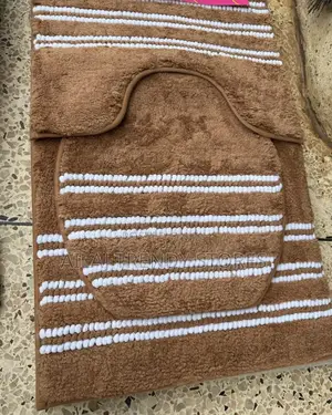 Woolen Bathroom Set