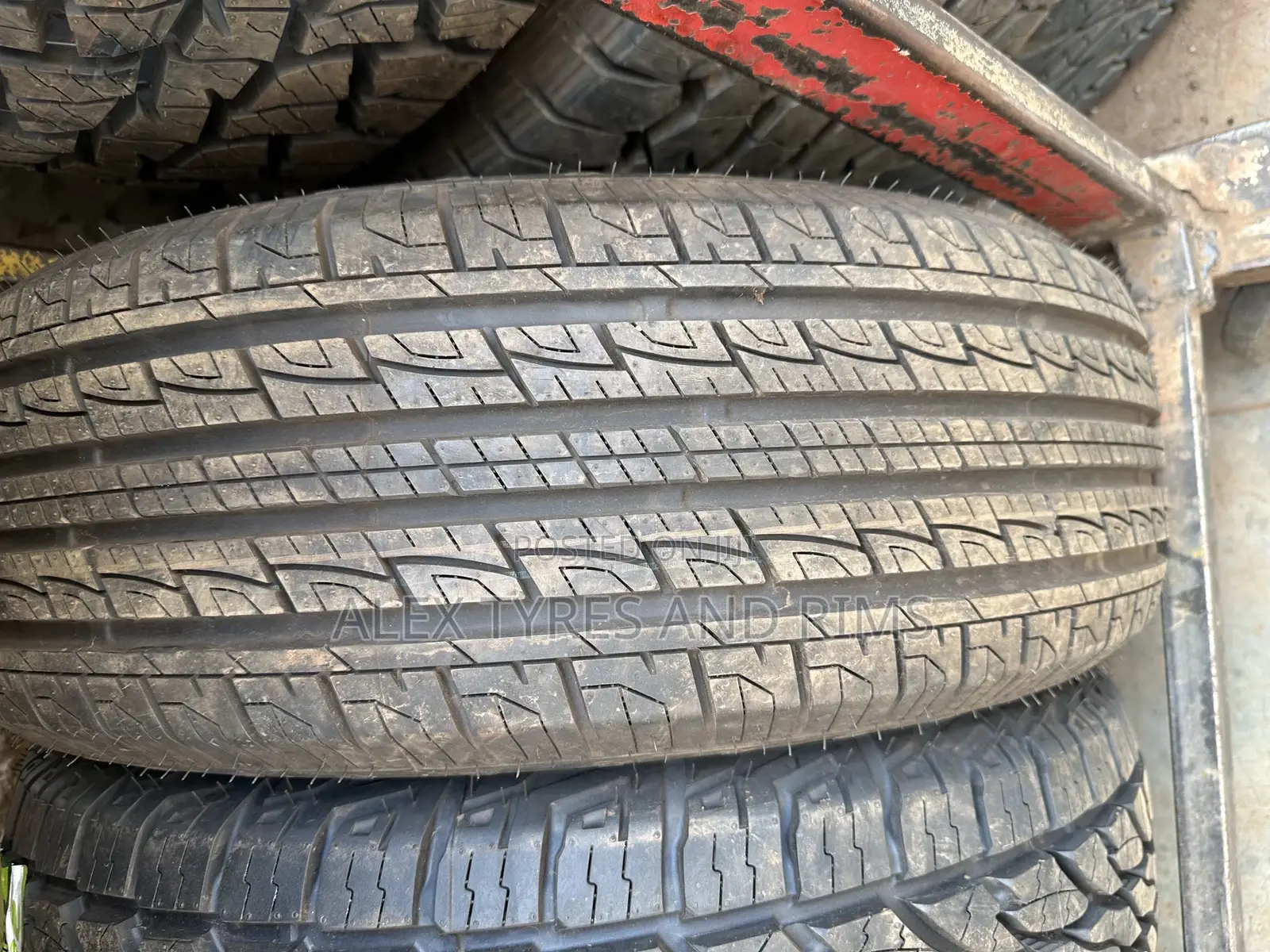 225/60r17 New Tyre