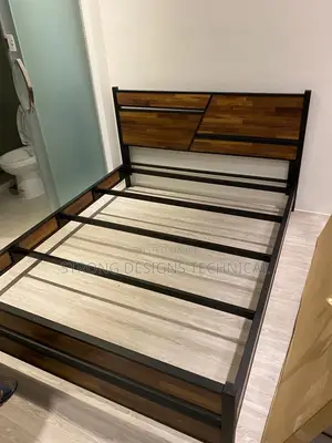 5 X 6 Ft Queen Size Bed.