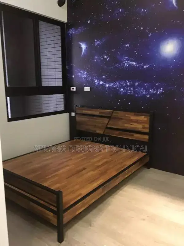 5 X 6 Ft Queen Size Bed.