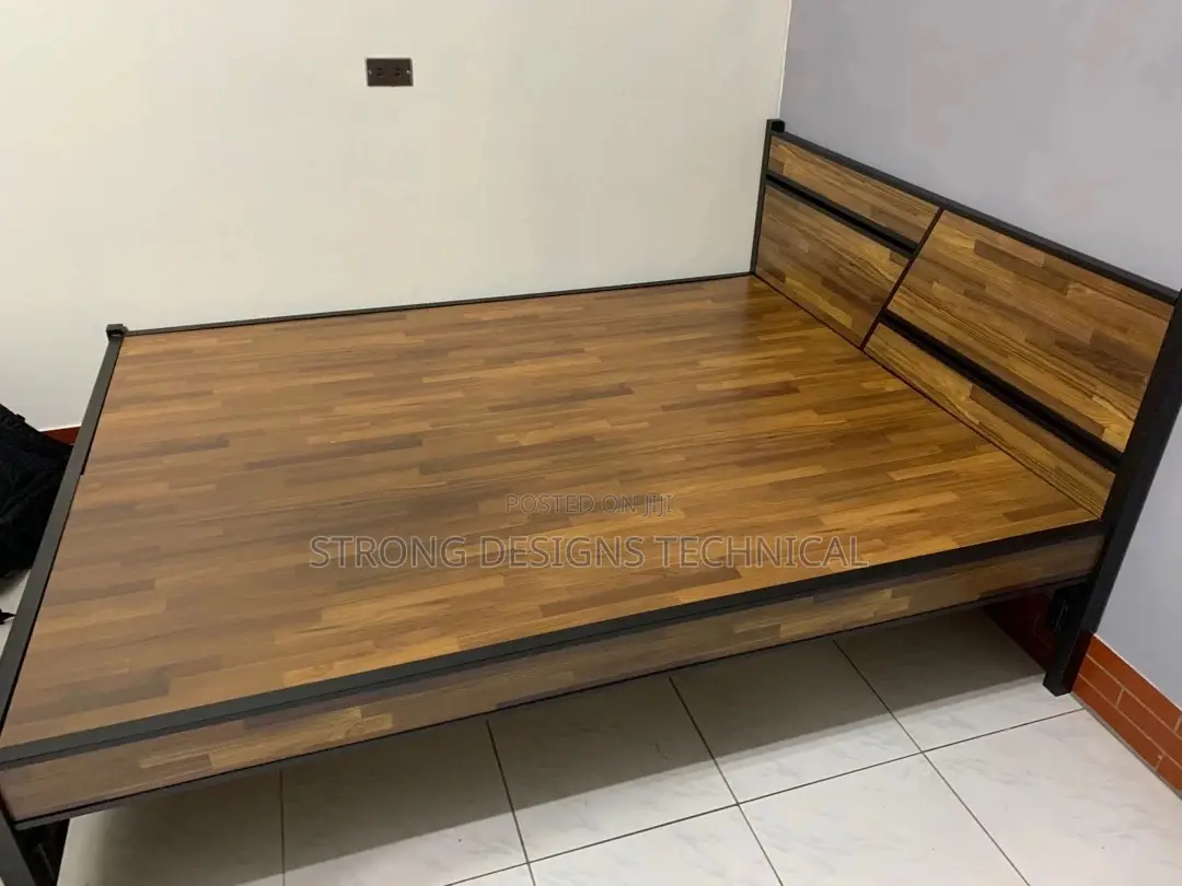 5 X 6 Ft Queen Size Bed.