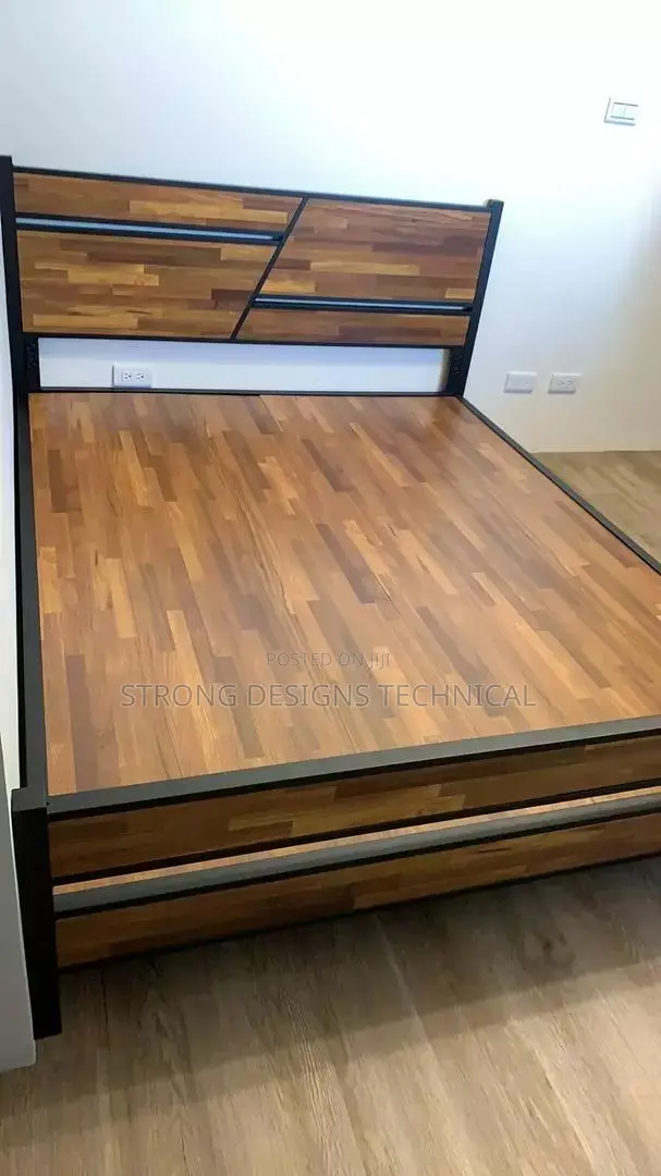 5 X 6 Ft Queen Size Bed.