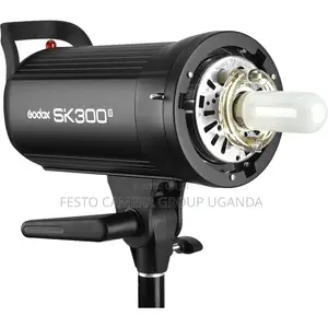 Godox Sk300ii Studio Strobe Lighting Kit