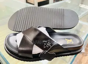 Original Men’S Louis Vuitton Cross-Strap Leather Sandals